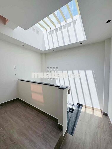 Bán nhà hẻm xe hơi Quận 3, Nguyễn Đình Chiểu, 32m2, 3 tầng - 8.X tỷ