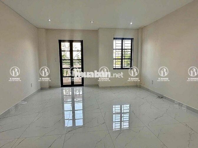 🔵CHO THUÊ NHÀ MẶT TIỀN HOÀNG HOA THÁM . TÂN BÌNH. GA T3