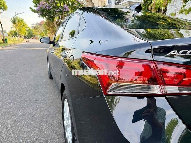 Hyundai Accent 2018 Tiêu chuẩn Đen 74000km