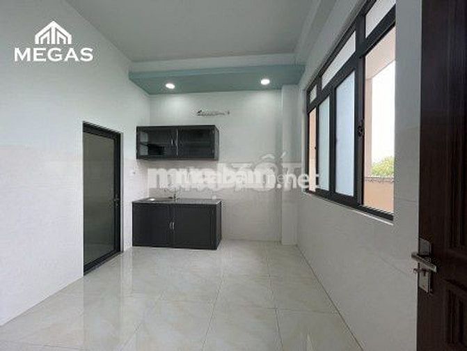PHÒNG MỚI XÂY CỬA SỔ SIÊU THOÁNG ĐÓN NẮNG NGAY BÙI ĐÌNH TÚY