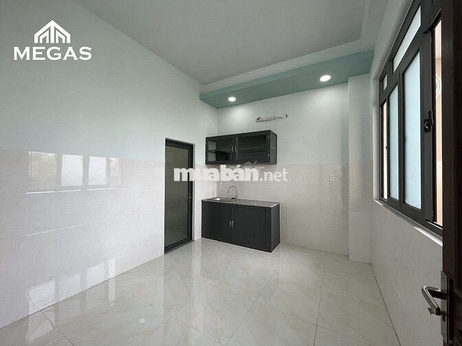 PHÒNG MỚI XÂY CỬA SỔ SIÊU THOÁNG ĐÓN NẮNG NGAY BÙI ĐÌNH TÚY