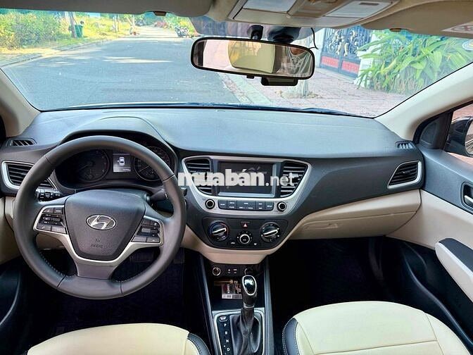 Hyundai Accent 2018 Tiêu chuẩn Đen 74000km