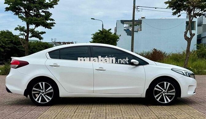 Kia Cerato 2018 1.6L AT 89000 km Trắng
