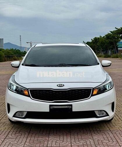 Kia Cerato 2018 1.6L AT 89000 km Trắng