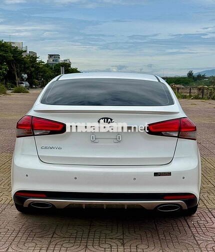 Kia Cerato 2018 1.6L AT 89000 km Trắng