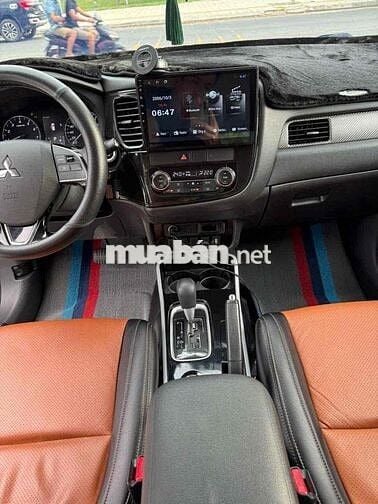 Cần bán Mitsubishi Outlander 2019 tự động