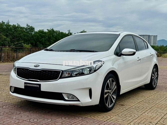Kia Cerato 2018 1.6L AT 89000 km Trắng