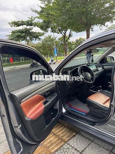 Cần bán Mitsubishi Outlander 2019 tự động