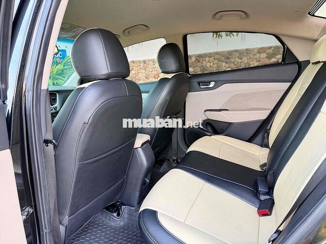 Hyundai Accent 2018 Tiêu chuẩn Đen 74000km