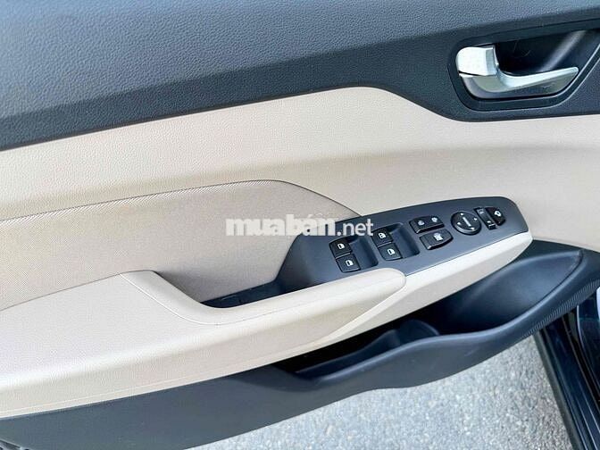 Hyundai Accent 2018 Tiêu chuẩn Đen 74000km