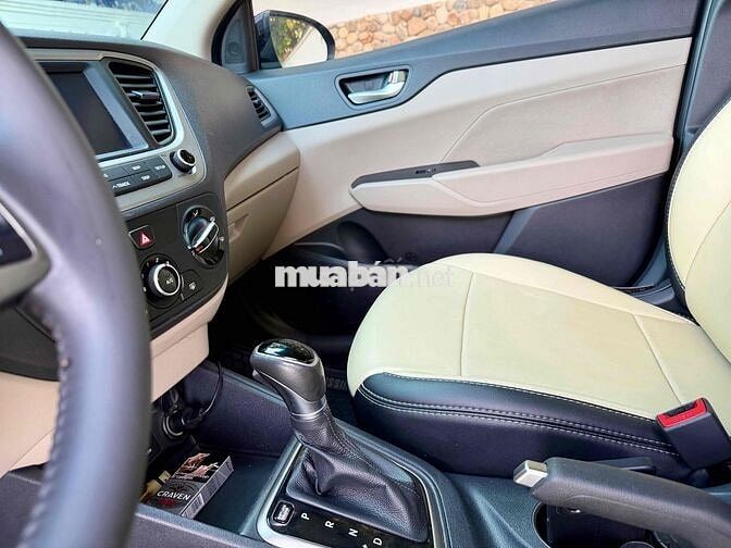 Hyundai Accent 2018 Tiêu chuẩn Đen 74000km