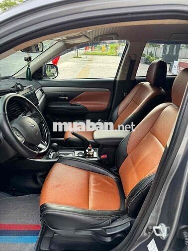Cần bán Mitsubishi Outlander 2019 tự động