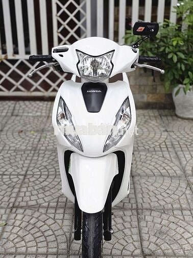 Honda Vision 2024 màu Trắng
