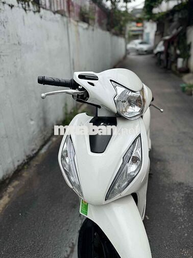 Honda Vision 2024 màu Trắng