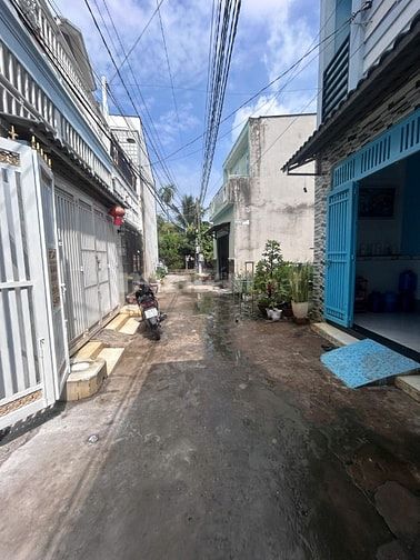 NHÀ DÂN XÂY CỰC KÝ CHẮC CHẮN 800TR NGAY CHỢ 4X13M