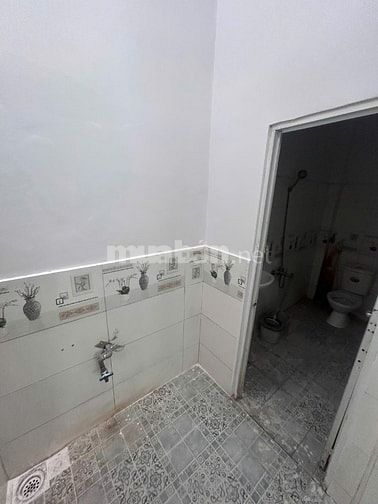 NHÀ DÂN XÂY CỰC KÝ CHẮC CHẮN 800TR NGAY CHỢ 4X13M