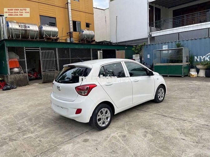 Hyundai i10 2014 Trắng nguyên bản