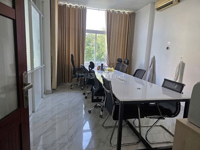 Cho thuê nhà nguyên căn khu Biệt thự 280 Lương Định Của Quận2