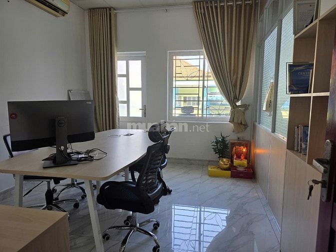 Cho thuê nhà nguyên căn khu Biệt thự 280 Lương Định Của Quận2