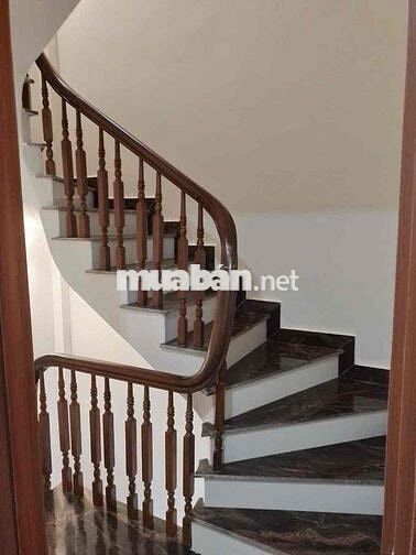 Đỉnh Phố Quan Nhân, nhà dân xây đẹp, ngõ to như phố, dt 32m*5 tầng