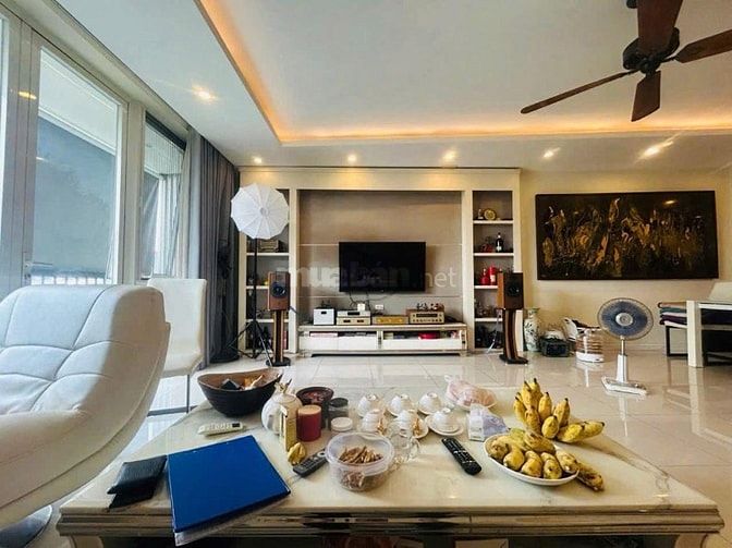 Cần bán nhà trung tâm Ba Đình, 50m 6 tầng ô tô, thang máy, 25 tỷ