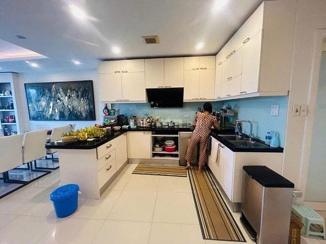 Cần bán nhà trung tâm Ba Đình, 50m 6 tầng ô tô, thang máy, 25 tỷ