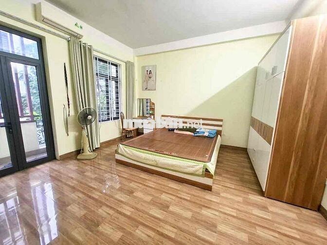 Đỉnh Phố Quan Nhân, nhà dân xây đẹp, ngõ to như phố, dt 32m*5 tầng