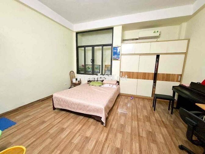 Đỉnh Phố Quan Nhân, nhà dân xây đẹp, ngõ to như phố, dt 32m*5 tầng