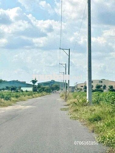 CHỦ CẦN TIỀN BÁN GẤP MẢNH ĐẤT 1000m2