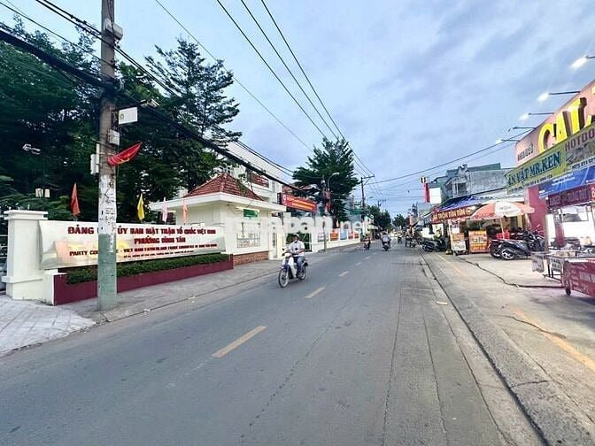 CHÍNH CHỦ BÁN LÔ ĐẤT 65M2 FULL THỔ CƯ NGAY CHỢ BÀ HOM CŨ, SHR VAY BANK