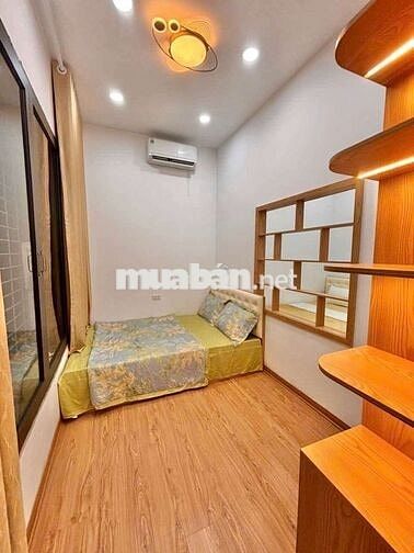 3.x tỷ Tập thể Phương Mai, Tầng 2 80m 3PN gần phố, tặng full nội thất