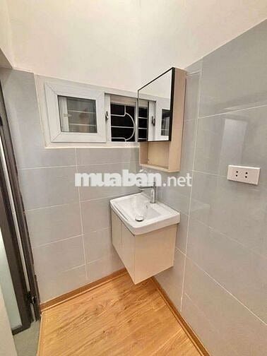 3.x tỷ Tập thể Phương Mai, Tầng 2 80m 3PN gần phố, tặng full nội thất