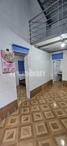 Cho thuê nhà đường Âu Cơ- Nhật Tân, Hà Nội 