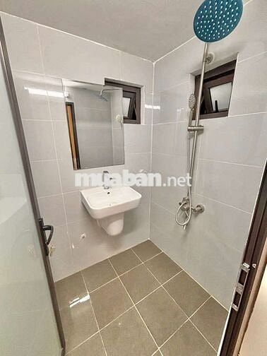 3.x tỷ Tập thể Phương Mai, Tầng 2 80m 3PN gần phố, tặng full nội thất