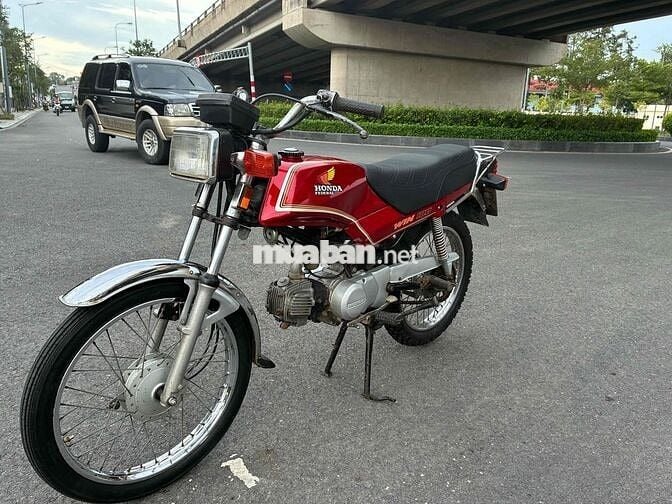 Honda Win 100 Đỏ