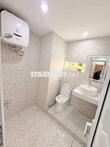 3.x tỷ Căn góc TT Quỳnh Mai, sổ đỏ 40/75m² 2PN 3 thoáng Full công năng