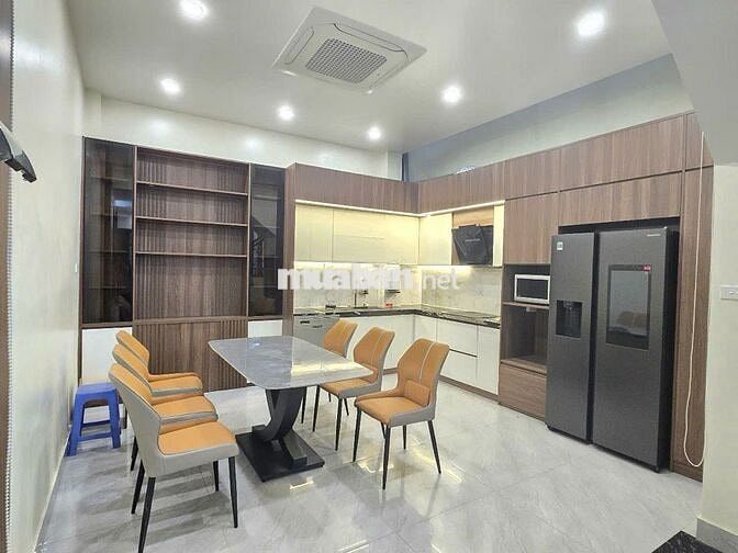 Bán nhà Cổ Nhuế, Bắc Từ Liêm, Nội thất đẹp, ô tô gần, 35m2 - 6,8 tỷ