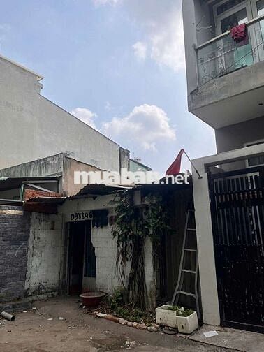 CHỦ ĐI NƯỚC NGOÀI - BÁN ĐẤT HẺM XE HƠI SÁT METRO BÌNH THÁI