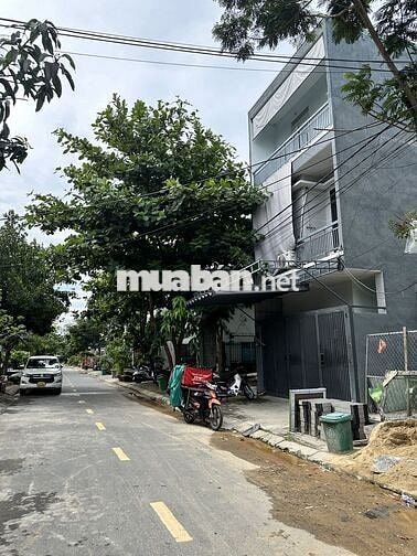 Bán toà căn hộ mới xây có sẵn dòng tiền 135tr/ tháng giá chỉ 25 tỉ