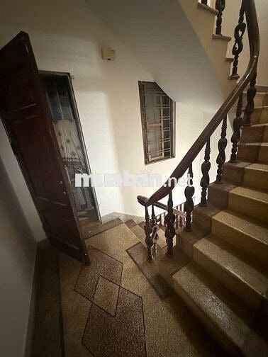 Hiếm Có 40m Đông Ngạc Chỉ 5ty9 5 tầng Ô tô - Kinh Doanh