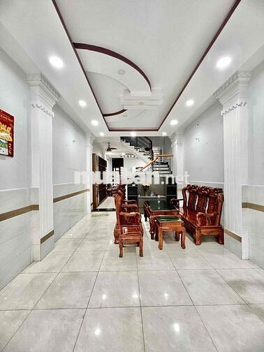 Cho Thuê Nhà Đẹp Hẻm TKTQ sẵn nội thất