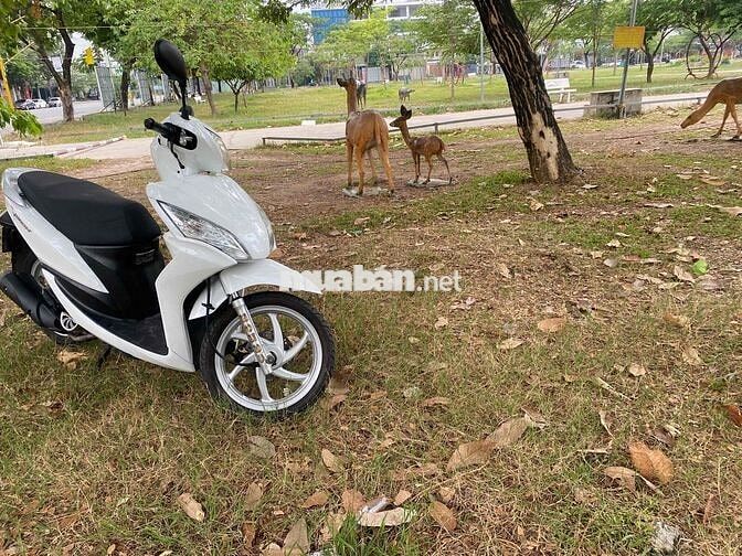 Honda Vision màu Trắng
