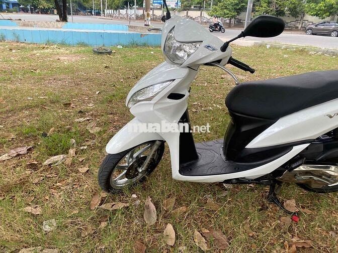 Honda Vision màu Trắng