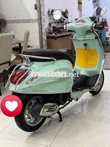 Piaggio Vespa Primavera Xanh ngọc