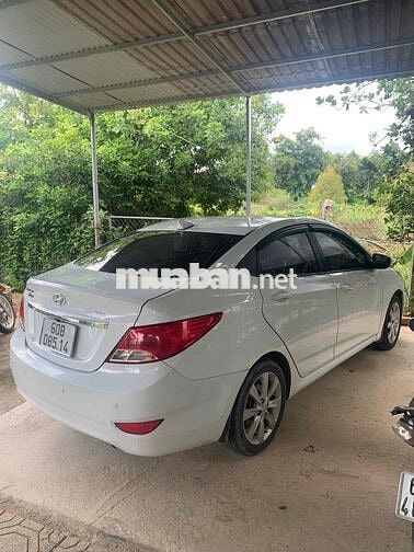 Hyundai Accent Blue 2015 Trắng 69000 km