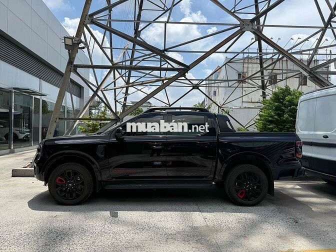 Ford Ranger Stormtrak SX 2024 Đen 31.000km