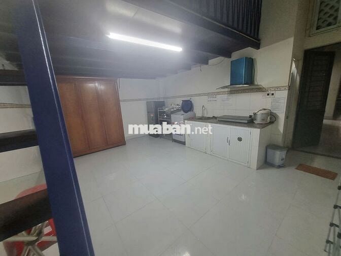 MẶT TIỀN ĐƯỜNG HOÀNG DIỆU CHO THUÊ PHÒNG ĐẦY ĐỦ TIỆN NGHI