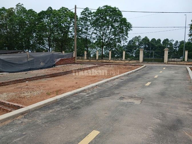 Chỉ hơn 1 tỷ sở hữu lô đất full thổ cư sẵn sổ đỏ tại Cam Thượng,Ba Vì.