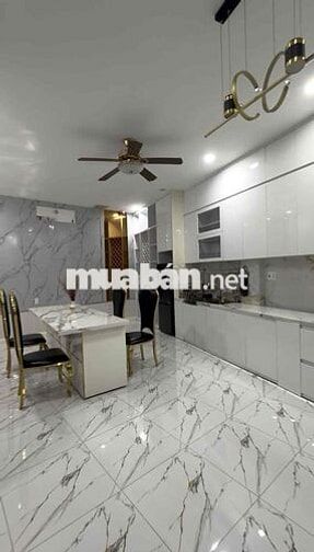 NHÀ CHO THUÊ GÓC 2 MẶT TIỀN ĐƯỜNG 3/2