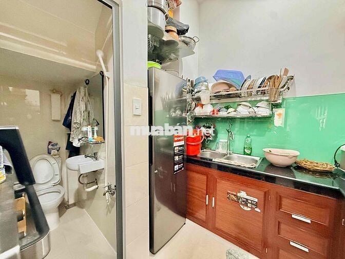 CHO THUÊ NHÀ NGUYÊN CĂN MỚI 3 PHÒNG NGỦ - NGAY CHỢ HOÀNG HOA THÁM